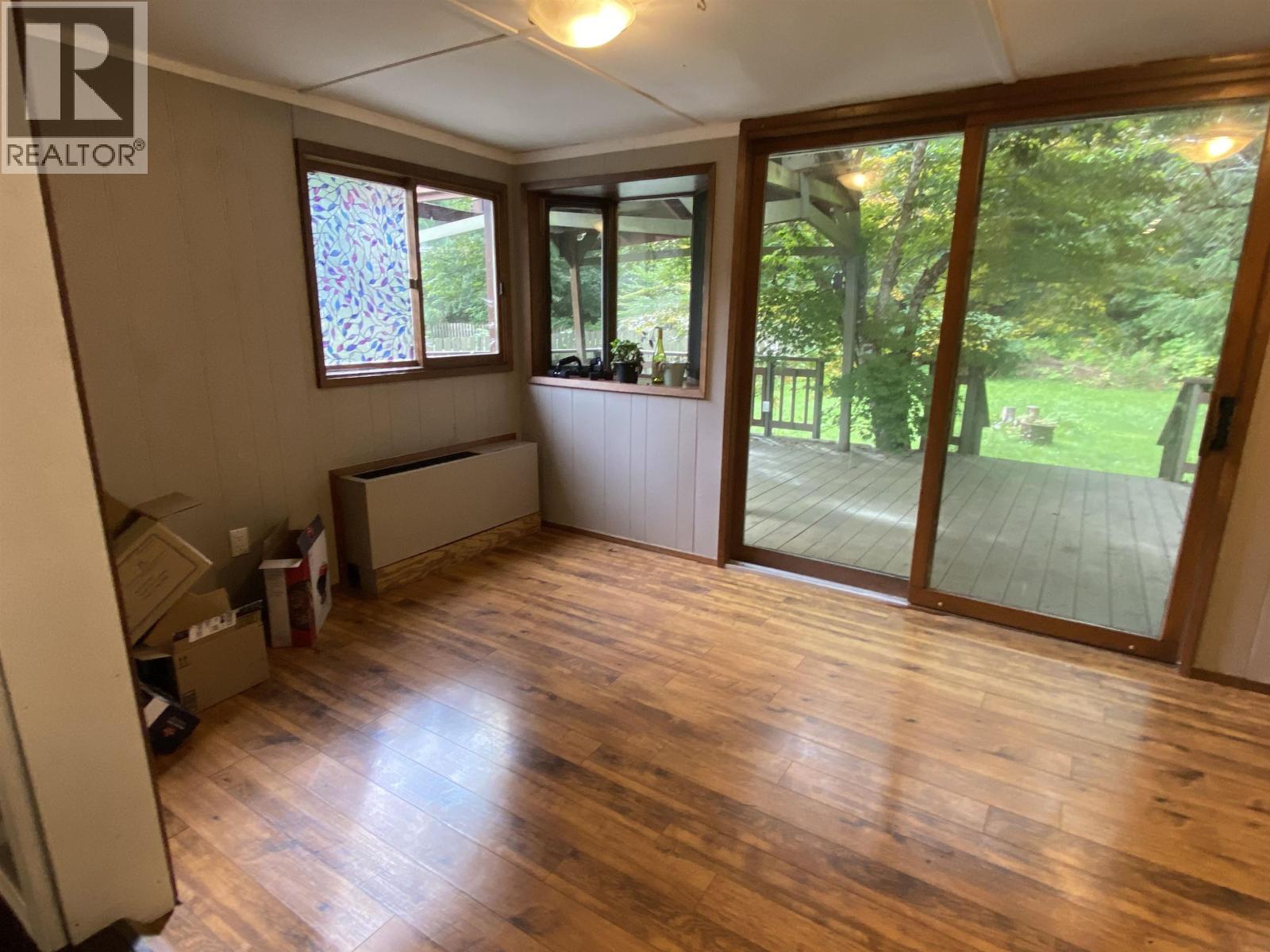 3927 Crescentview Avenue Property Photo 17