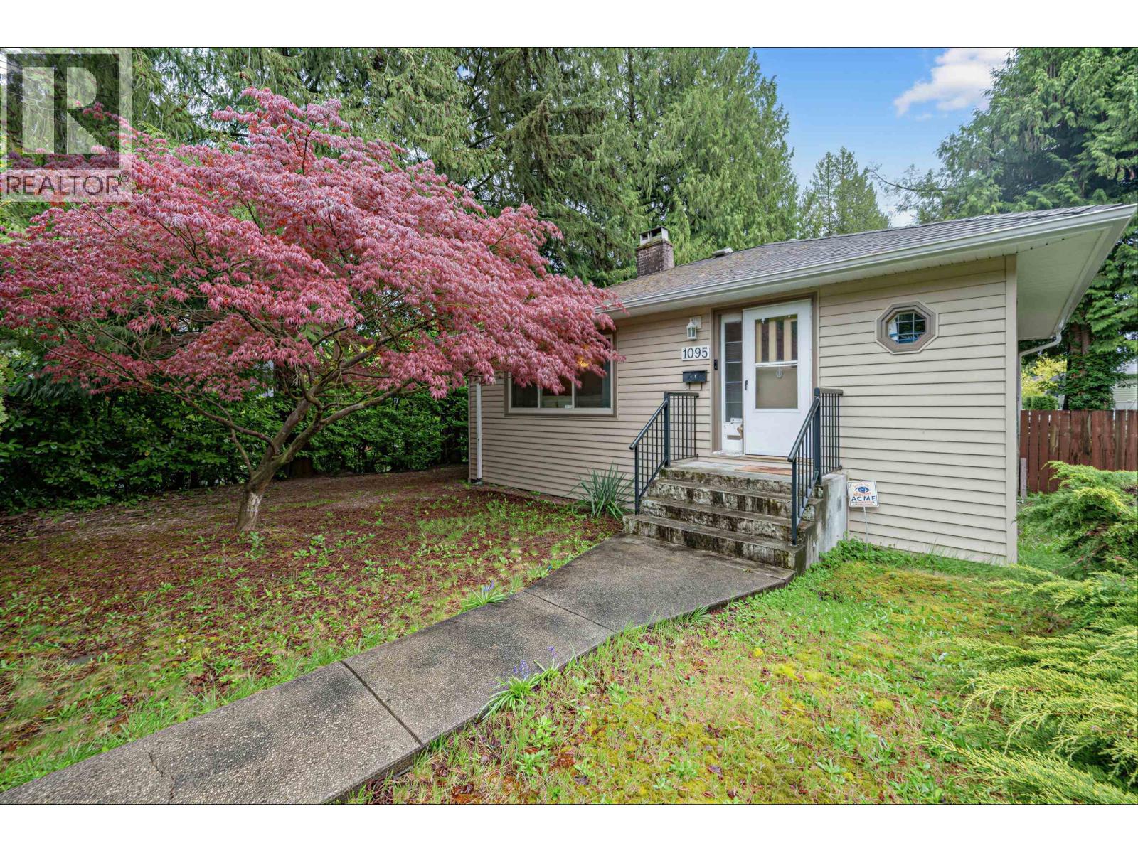 1095 E 29th Street Property Photo 21