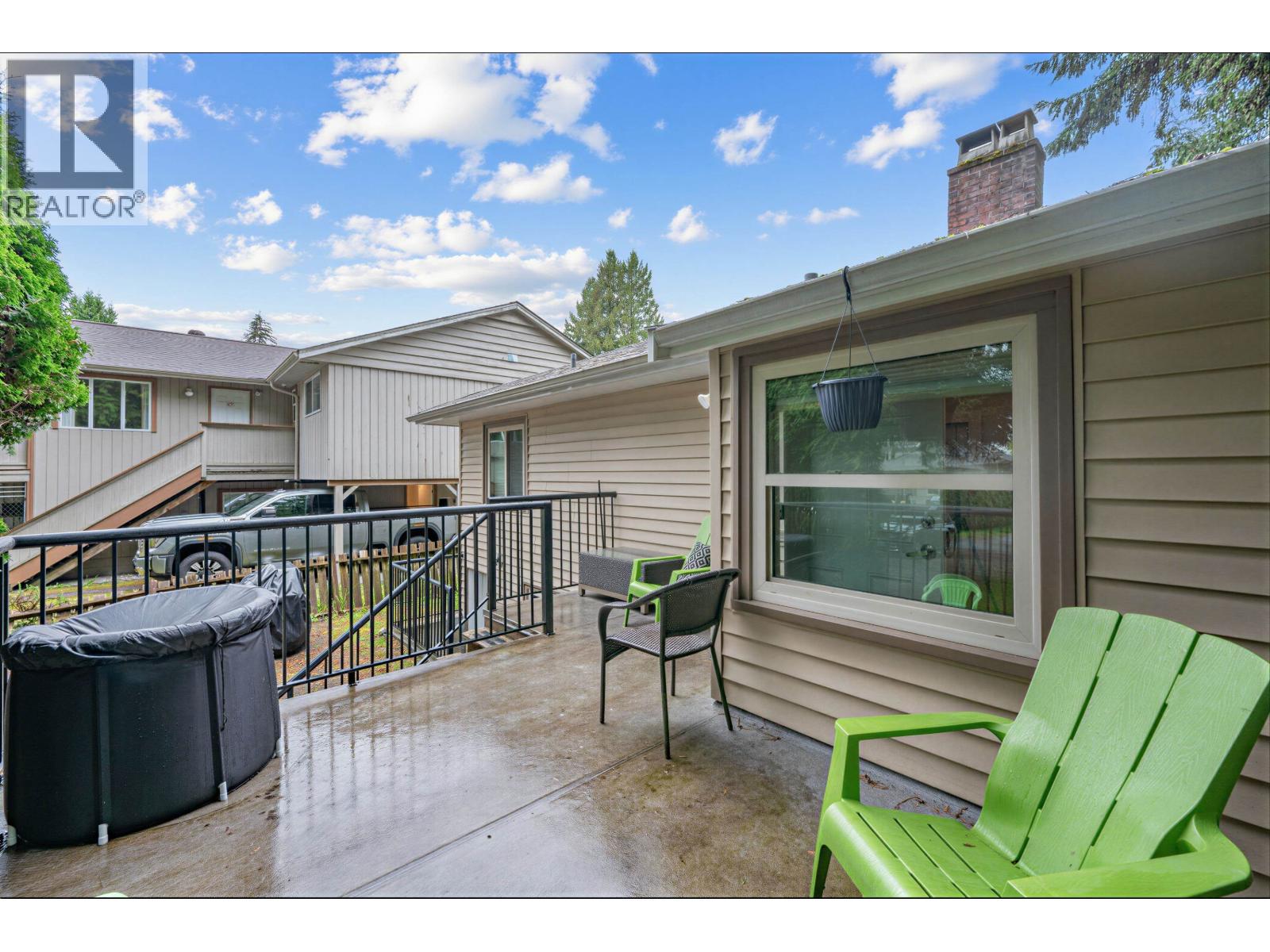 1095 E 29th Street Property Photo 26