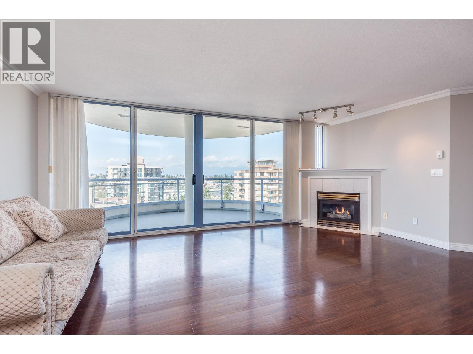 1701 739 Princess Street Property Photo 5