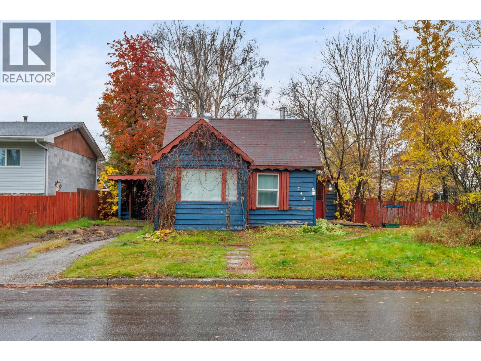 242 Douglas Street Property Photo 2