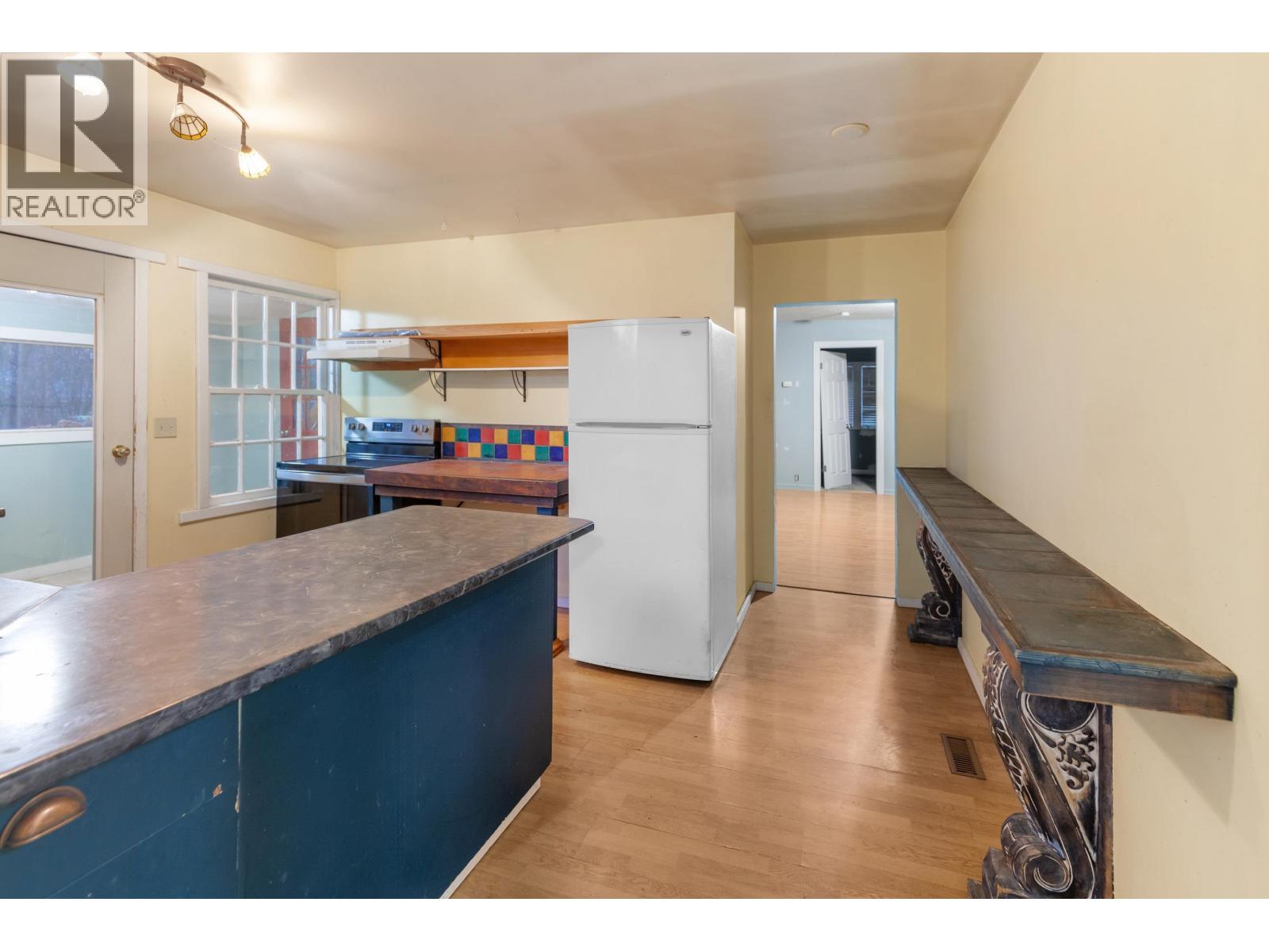 242 Douglas Street Property Photo 15