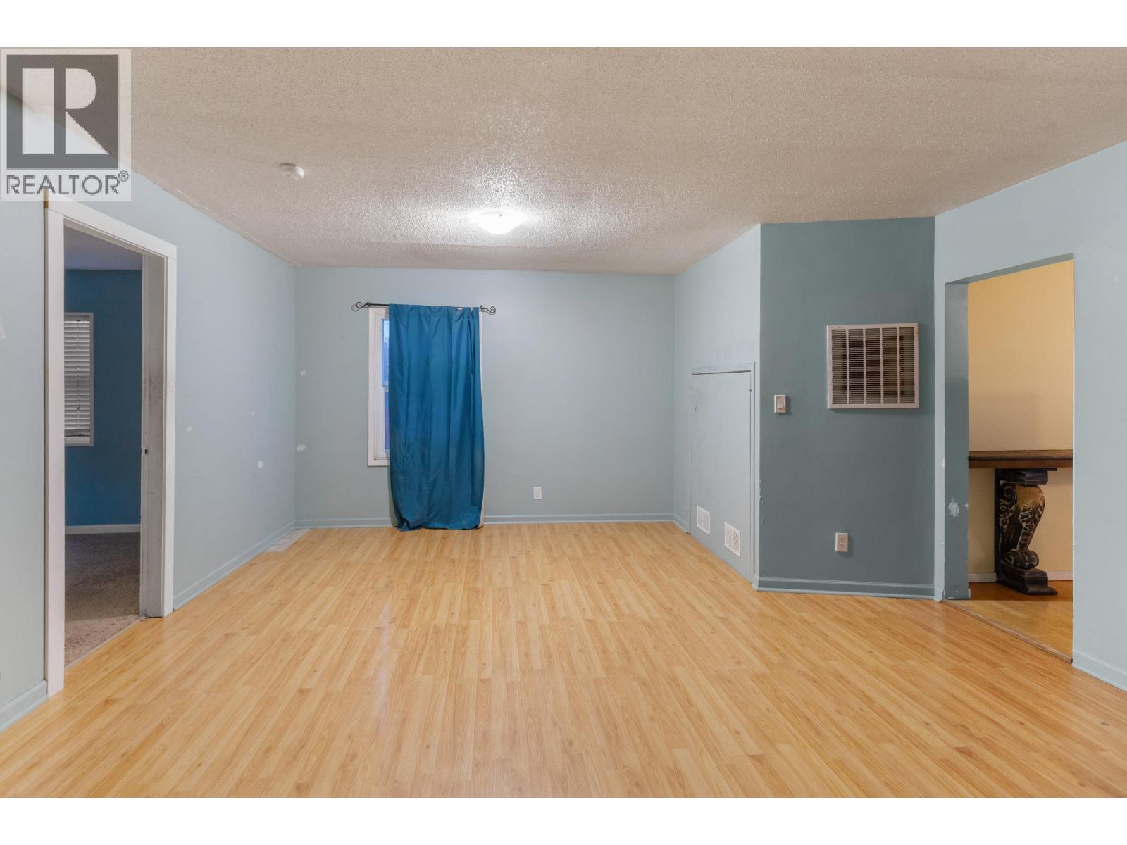 242 Douglas Street Property Photo 17