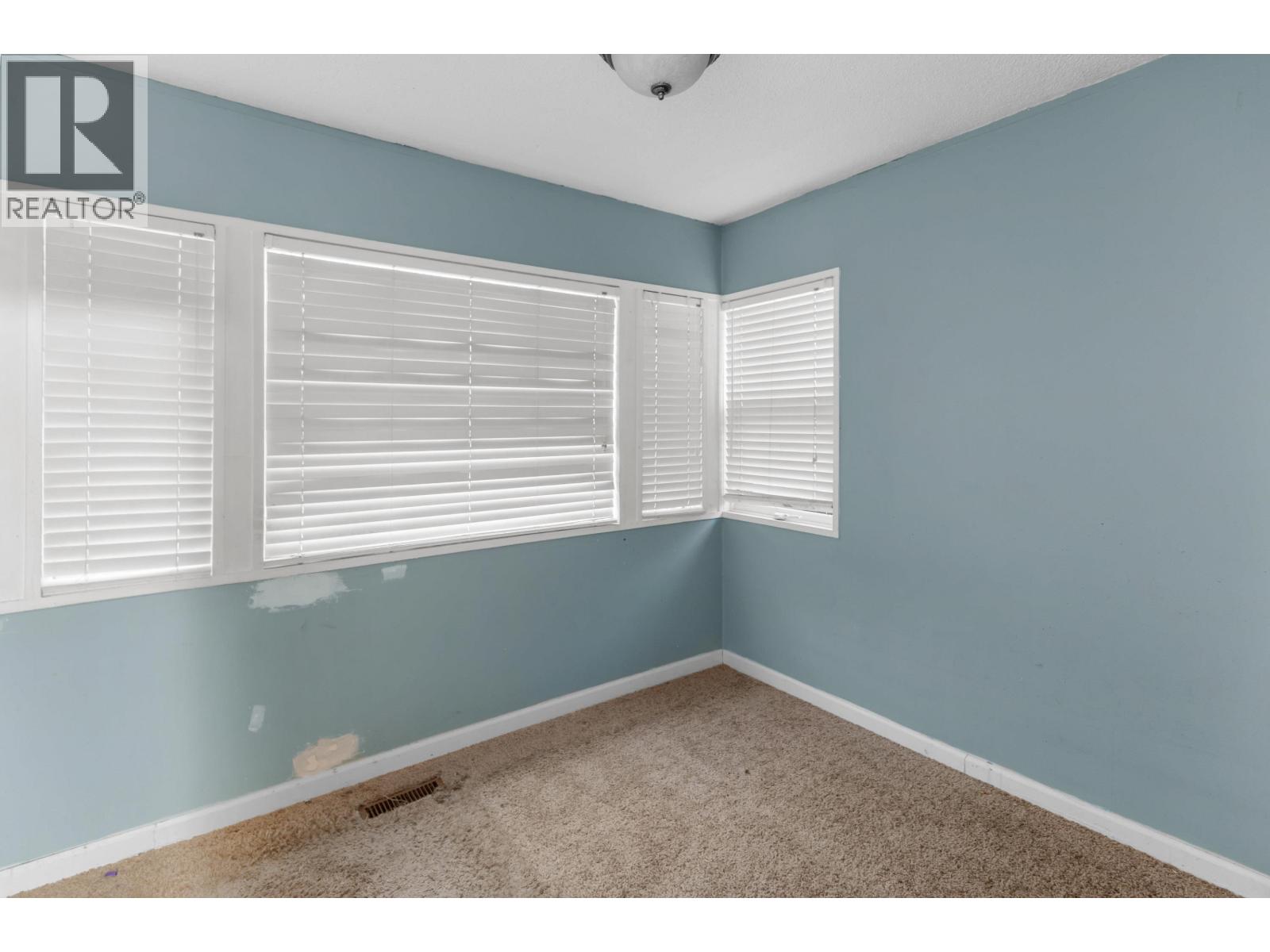 242 Douglas Street Property Photo 18