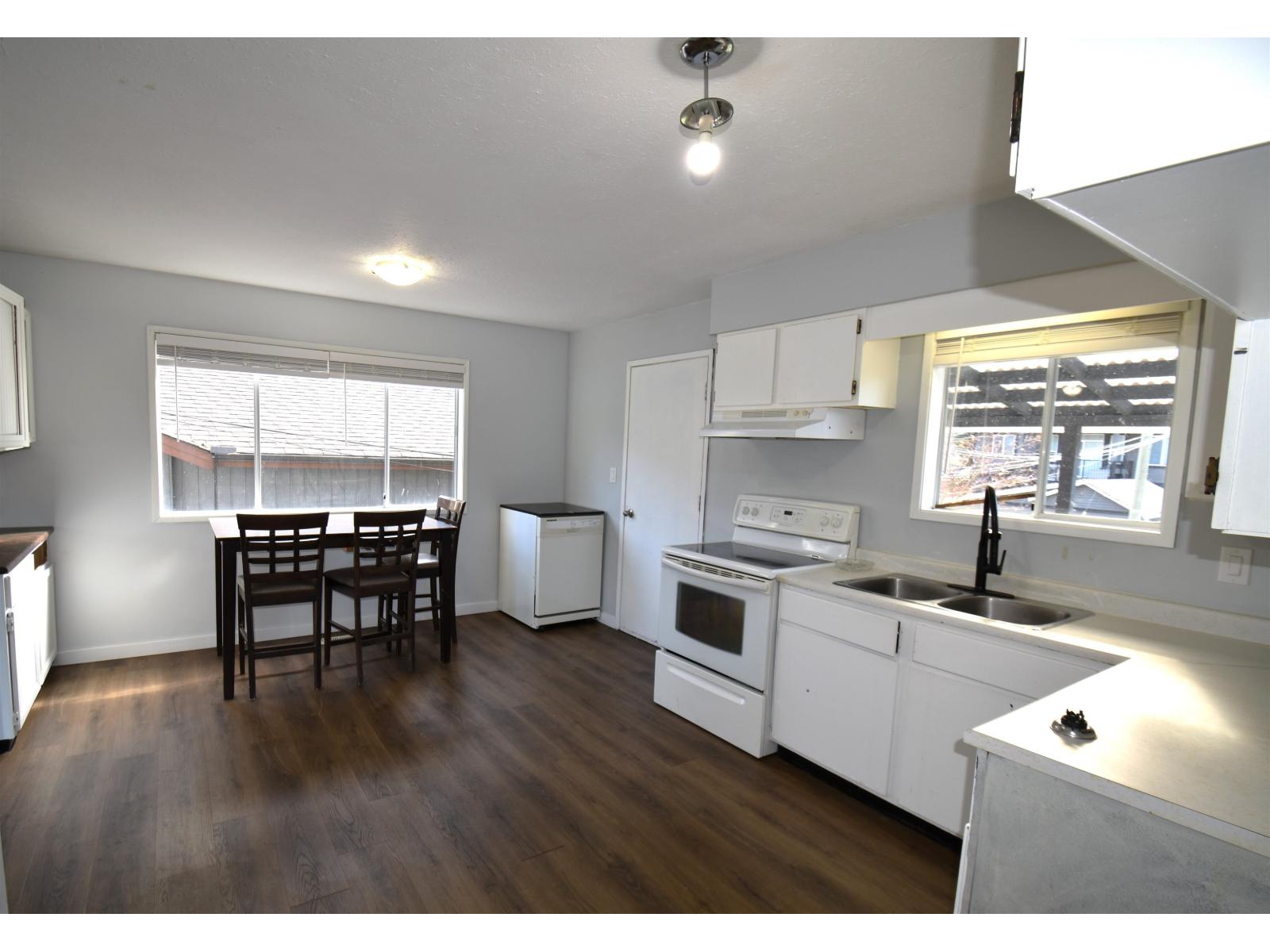 580 Rupert Street Property Photo 13