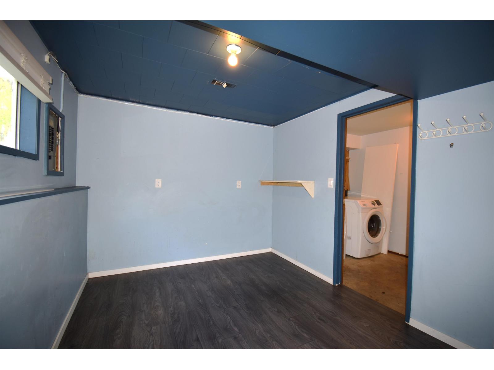 580 Rupert Street Property Photo 14