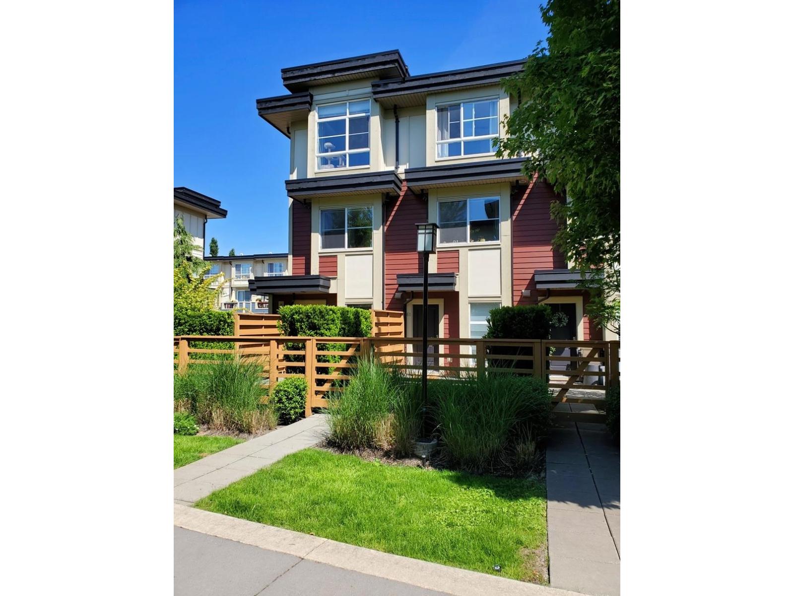 61 19477 72A AVENUE Property Photo 1