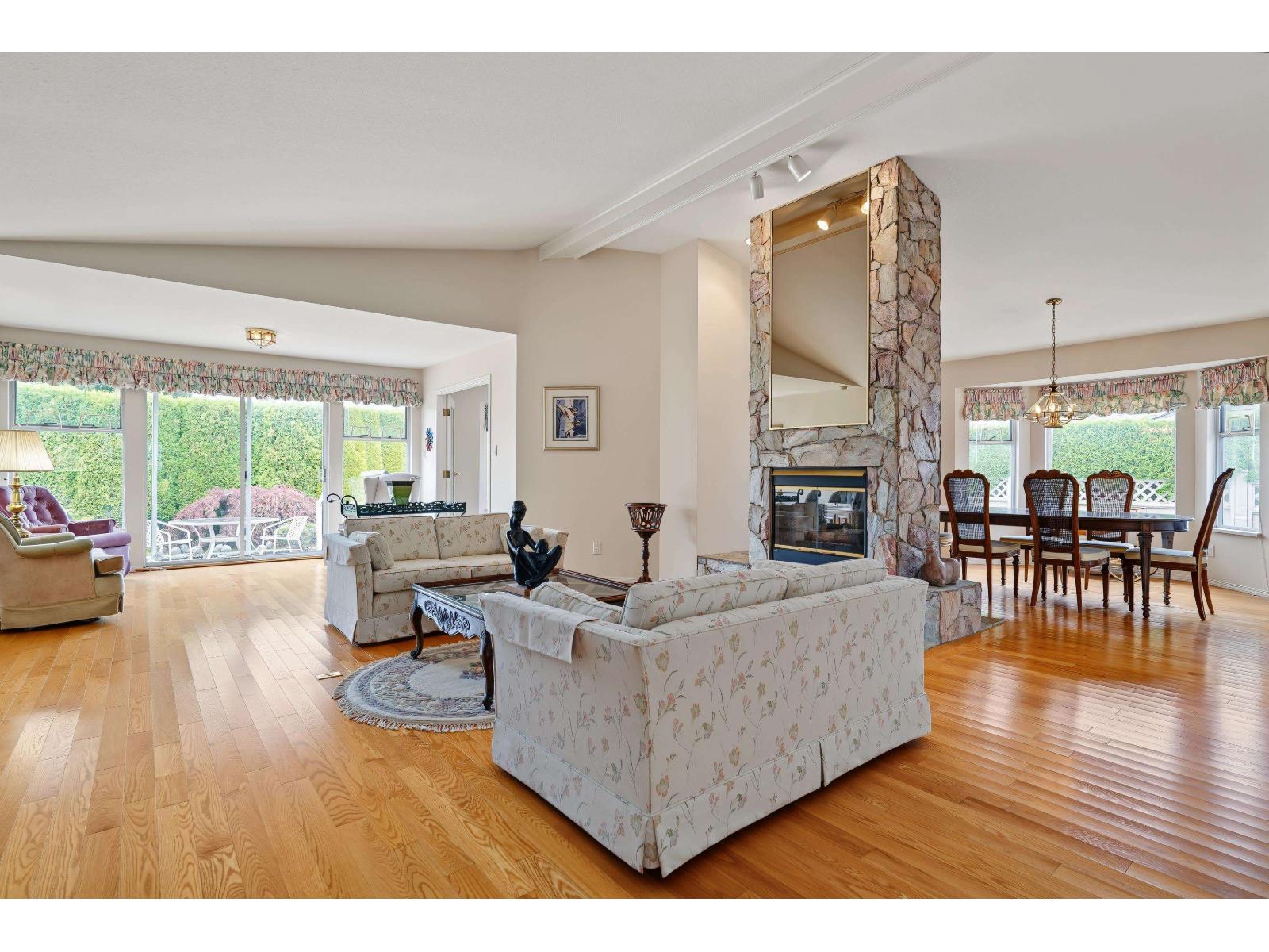 16155 16a Avenue Property Photo 7