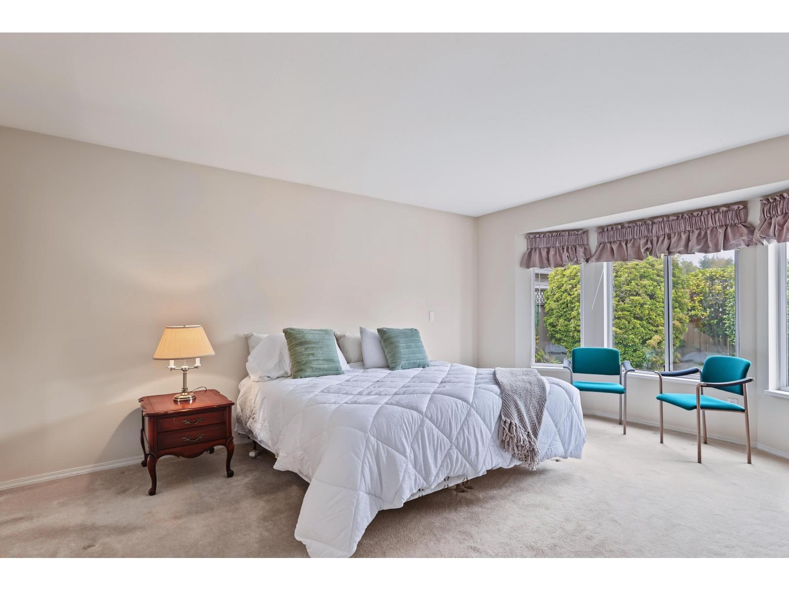 16155 16a Avenue Property Photo 15
