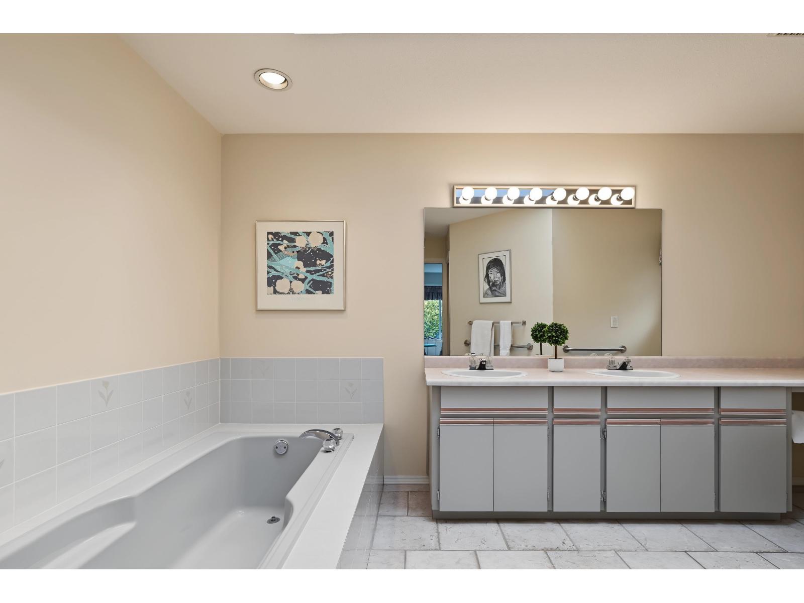 16155 16a Avenue Property Photo 26