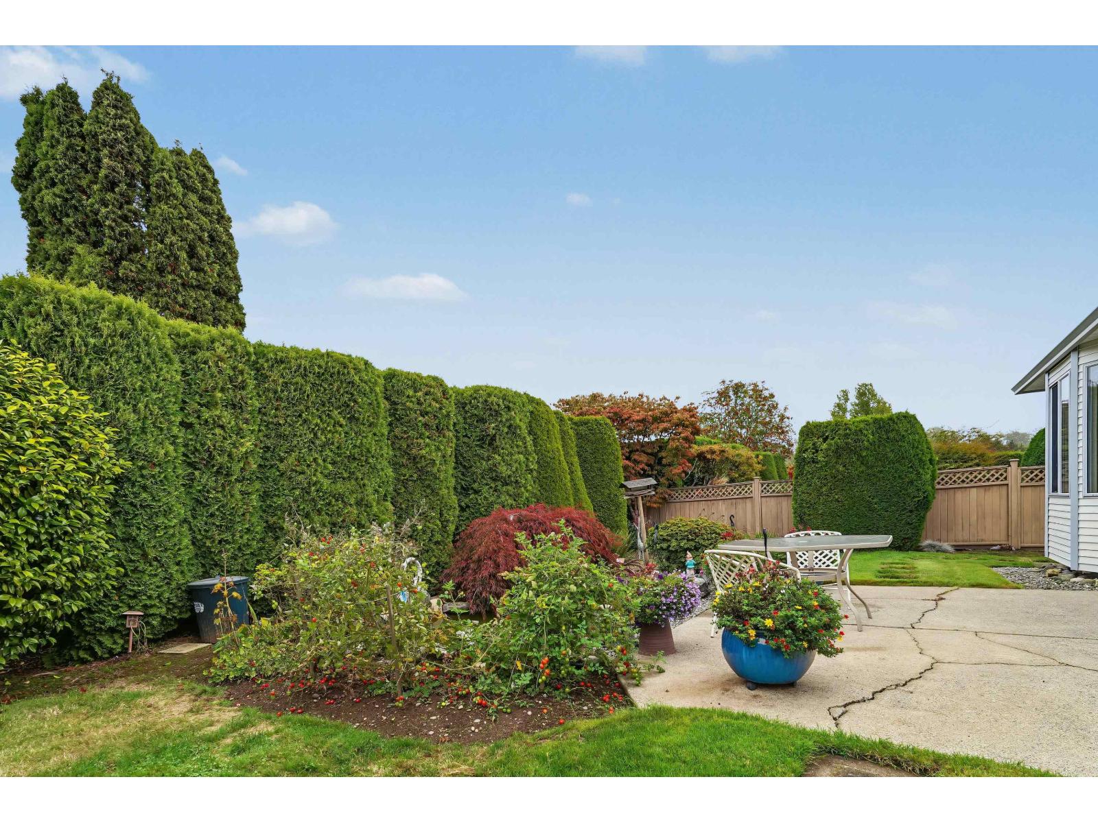 16155 16a Avenue Property Photo 34