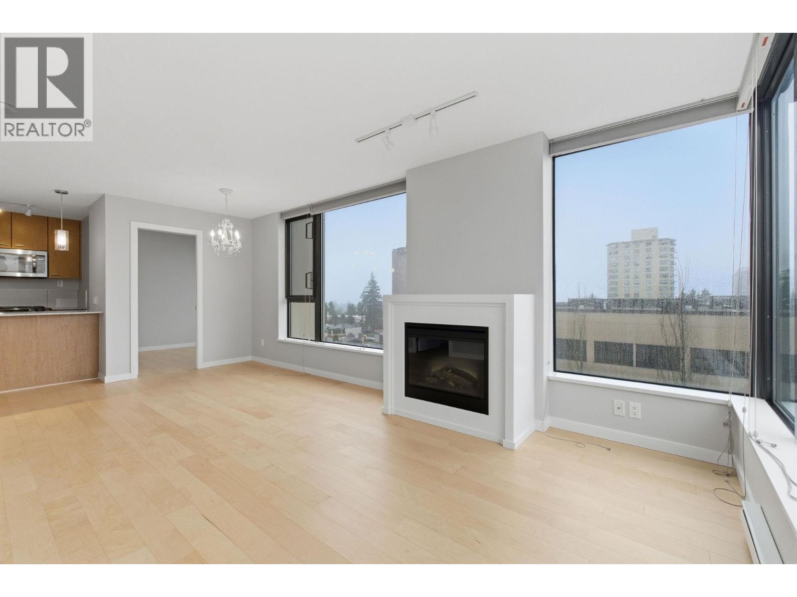 607 7063 Hall Avenue Property Photo 6