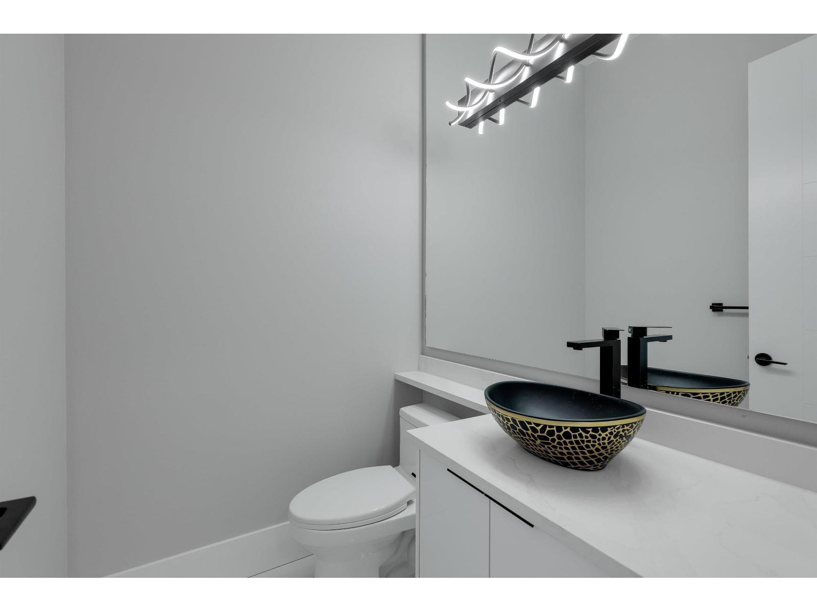14750 62a Avenue Property Photo 9