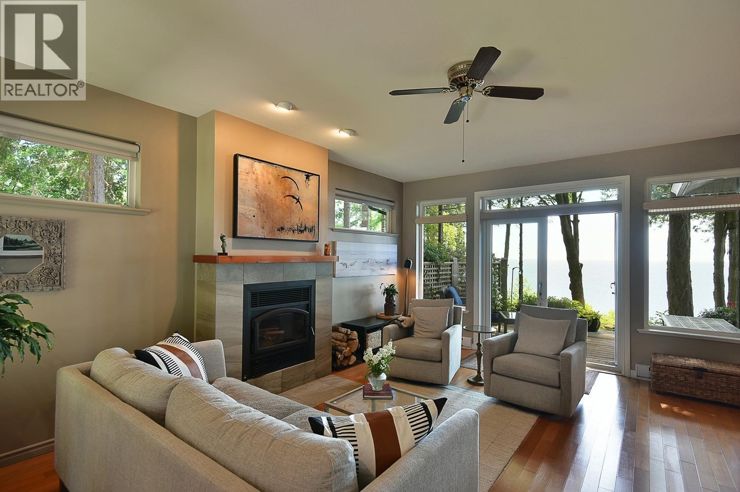 7647 Eureka Place Property Photo 4