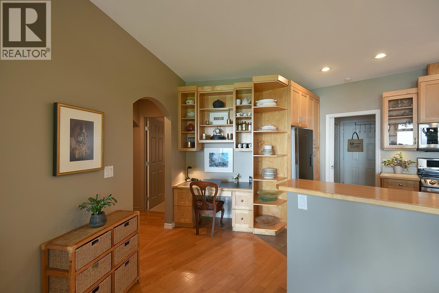 7647 Eureka Place Property Photo 8