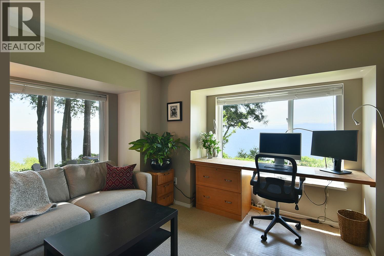 7647 Eureka Place Property Photo 29