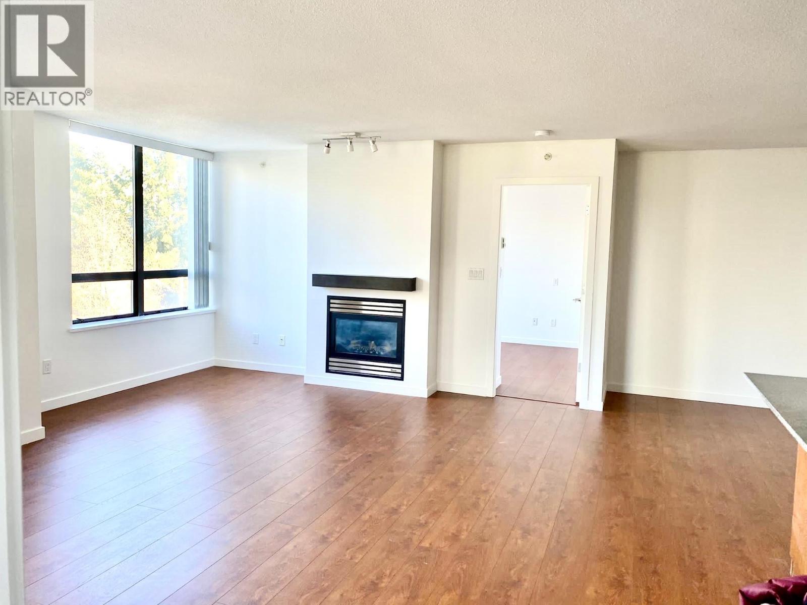 307 4333 Central Boulevard Property Photo 5