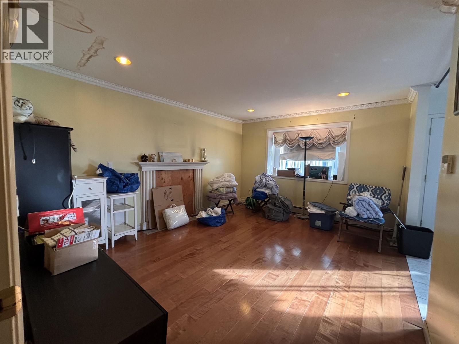 1438 W 64th Avenue Property Photo 6