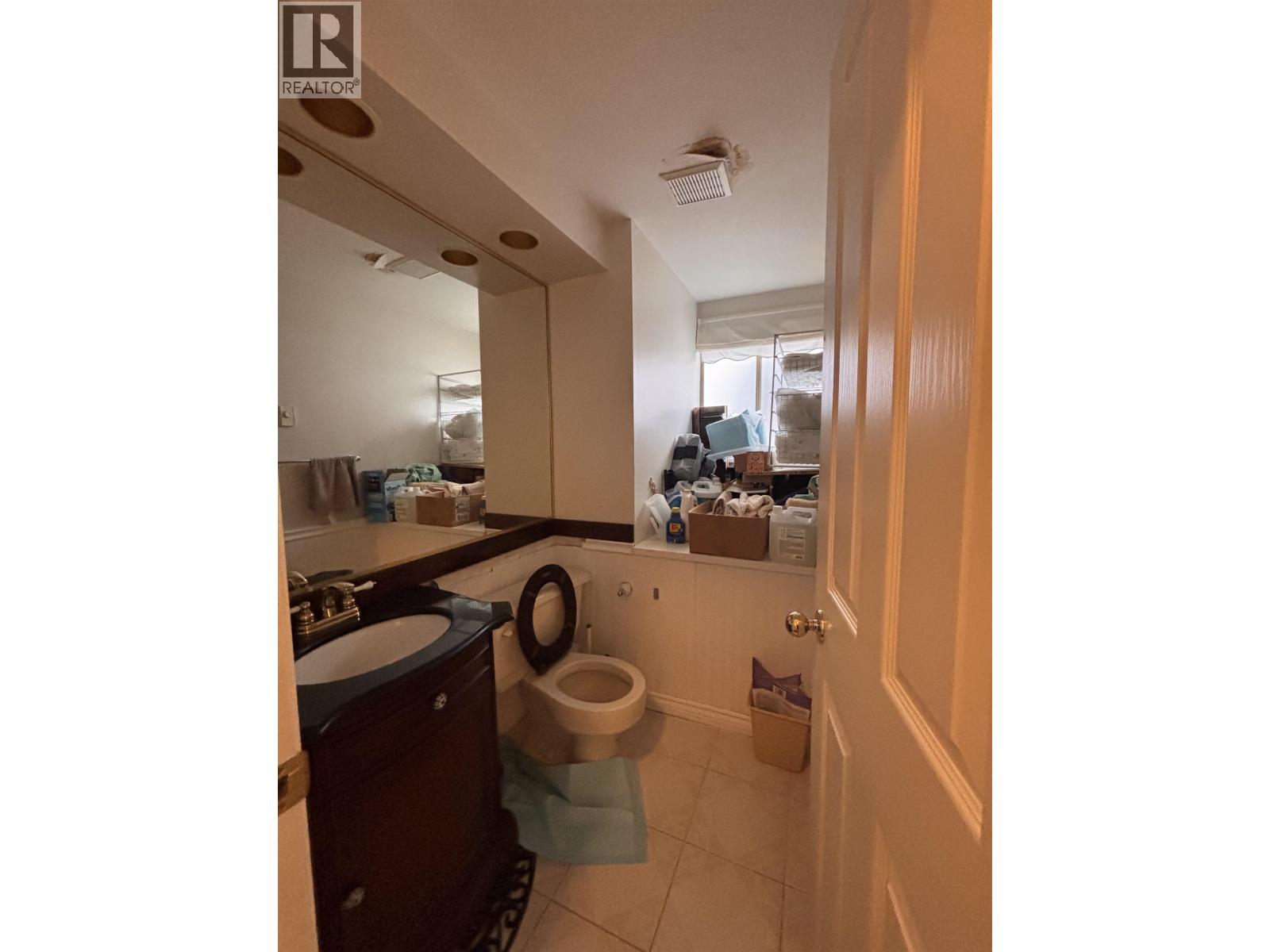 1438 W 64th Avenue Property Photo 13