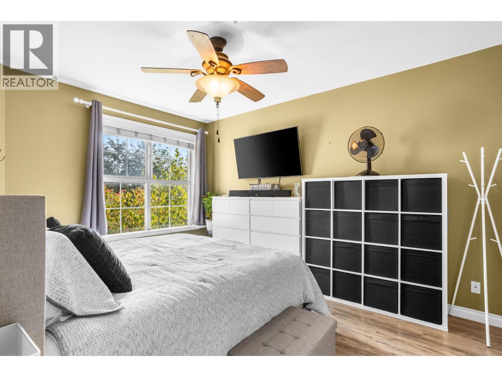 211 83 Star Crescent Property Photo 12
