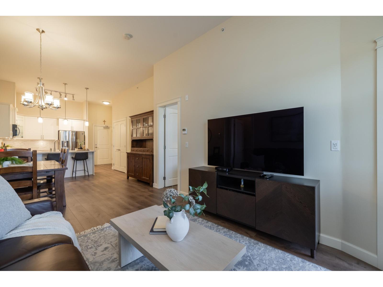 609 20325 85 Avenue Property Photo 15