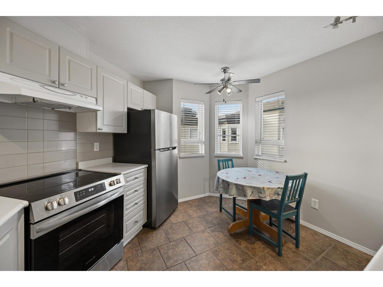 406 5765 Glover Road Property Photo 18