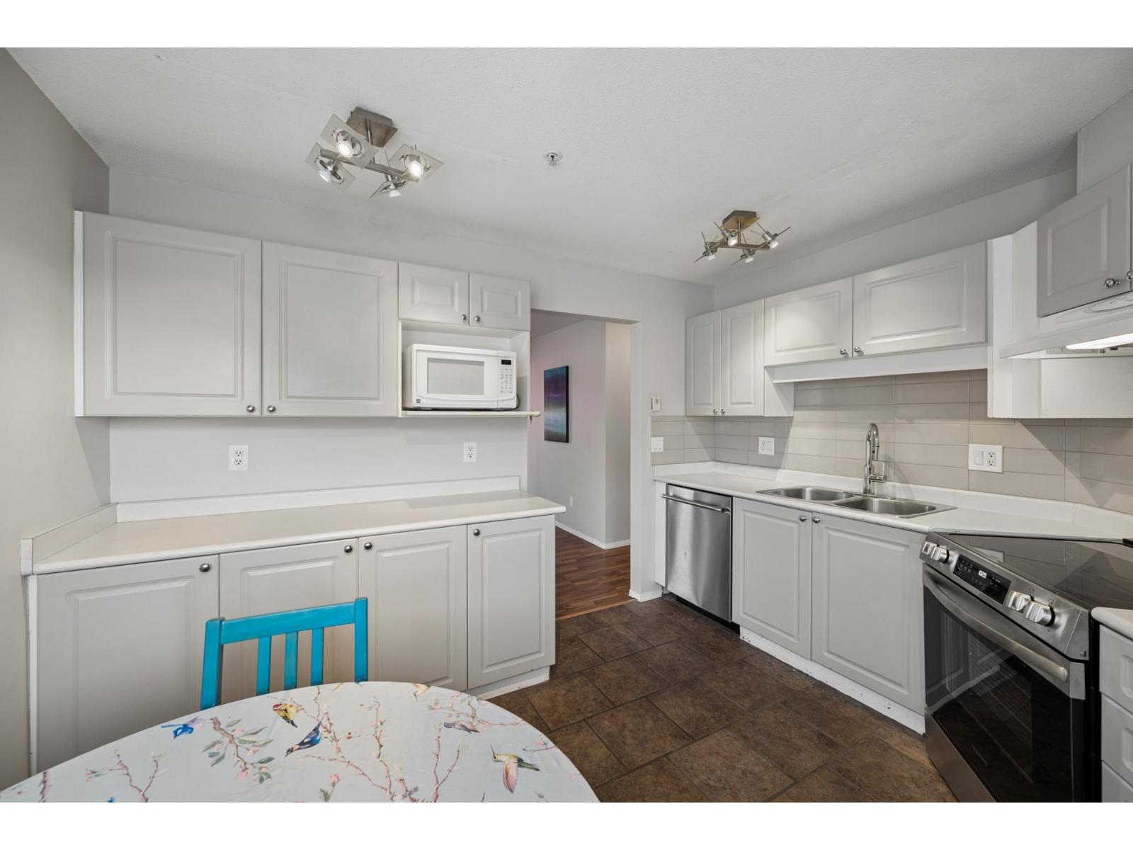 406 5765 Glover Road Property Photo 20