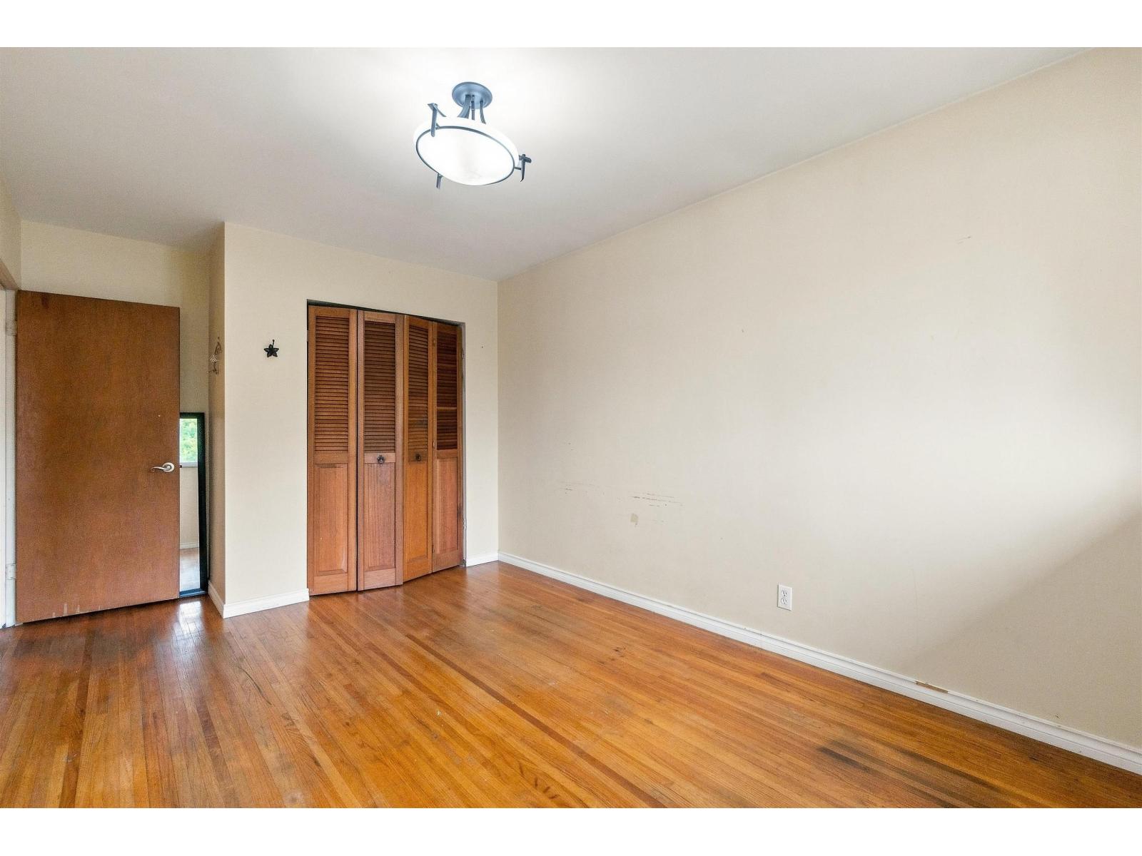 11530 95a Avenue Property Photo 9
