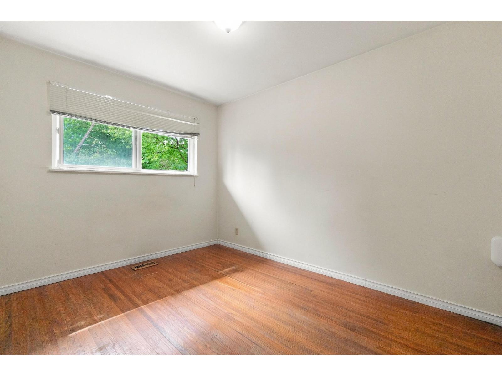 11530 95a Avenue Property Photo 11