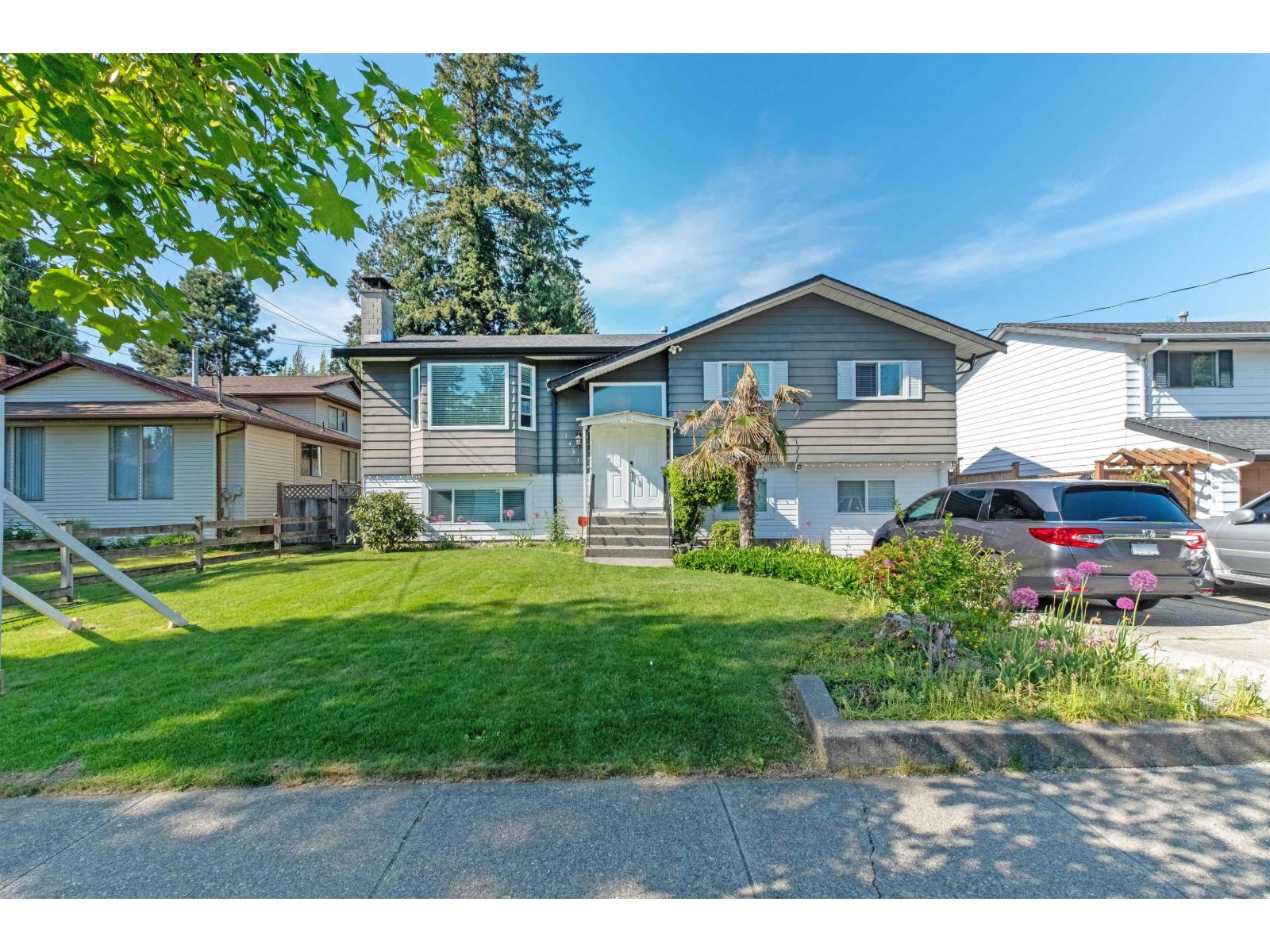 14917 92 AVENUE Property Image
