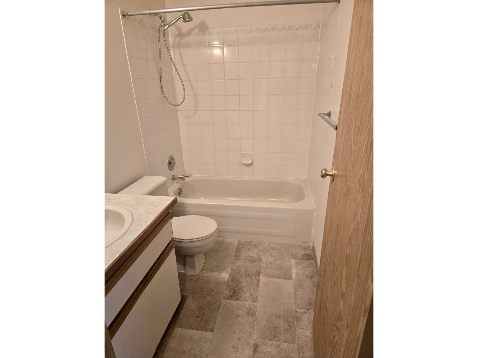 45655 Mcintosh Drive #21 Property Photo 8