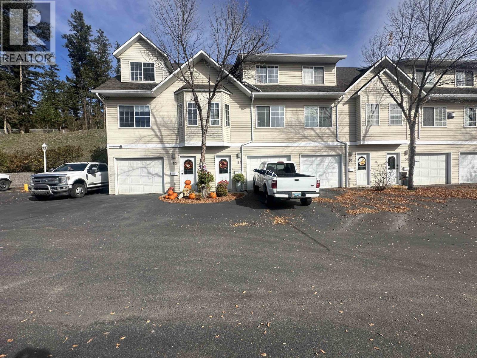 54 350 Pearkes Drive Property Photo 1
