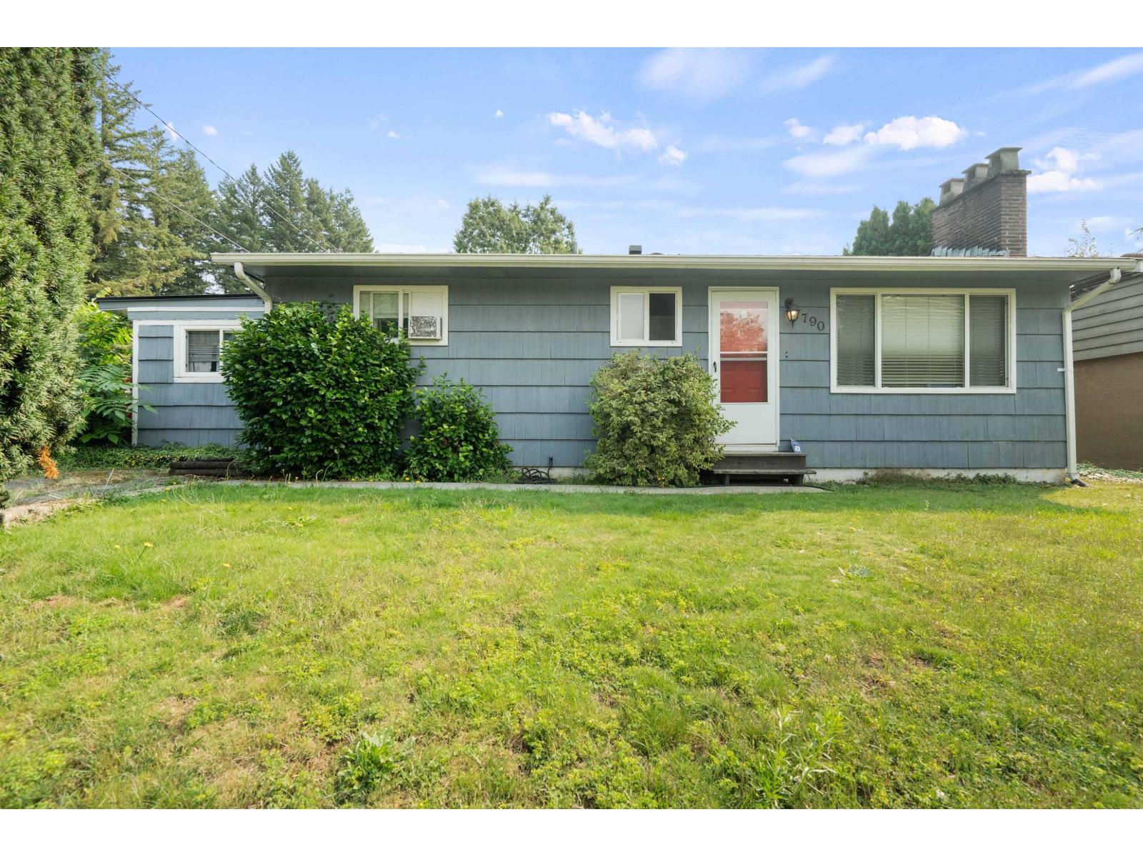 7790 GRAND STREET Property Photo 1