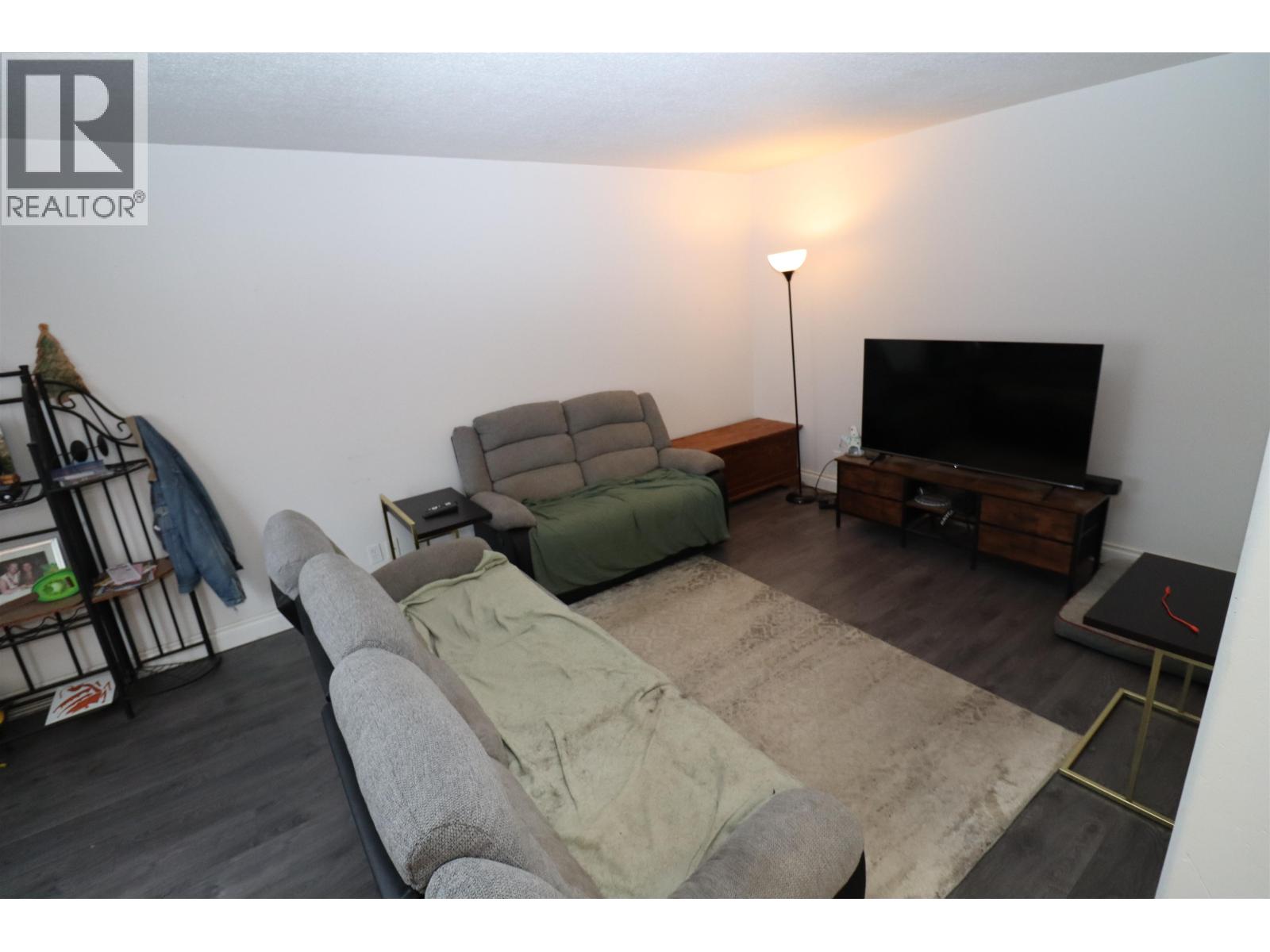 2114 Strathcona Avenue Property Photo 3