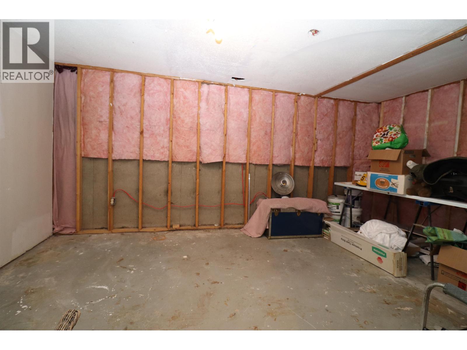 2114 Strathcona Avenue Property Photo 16