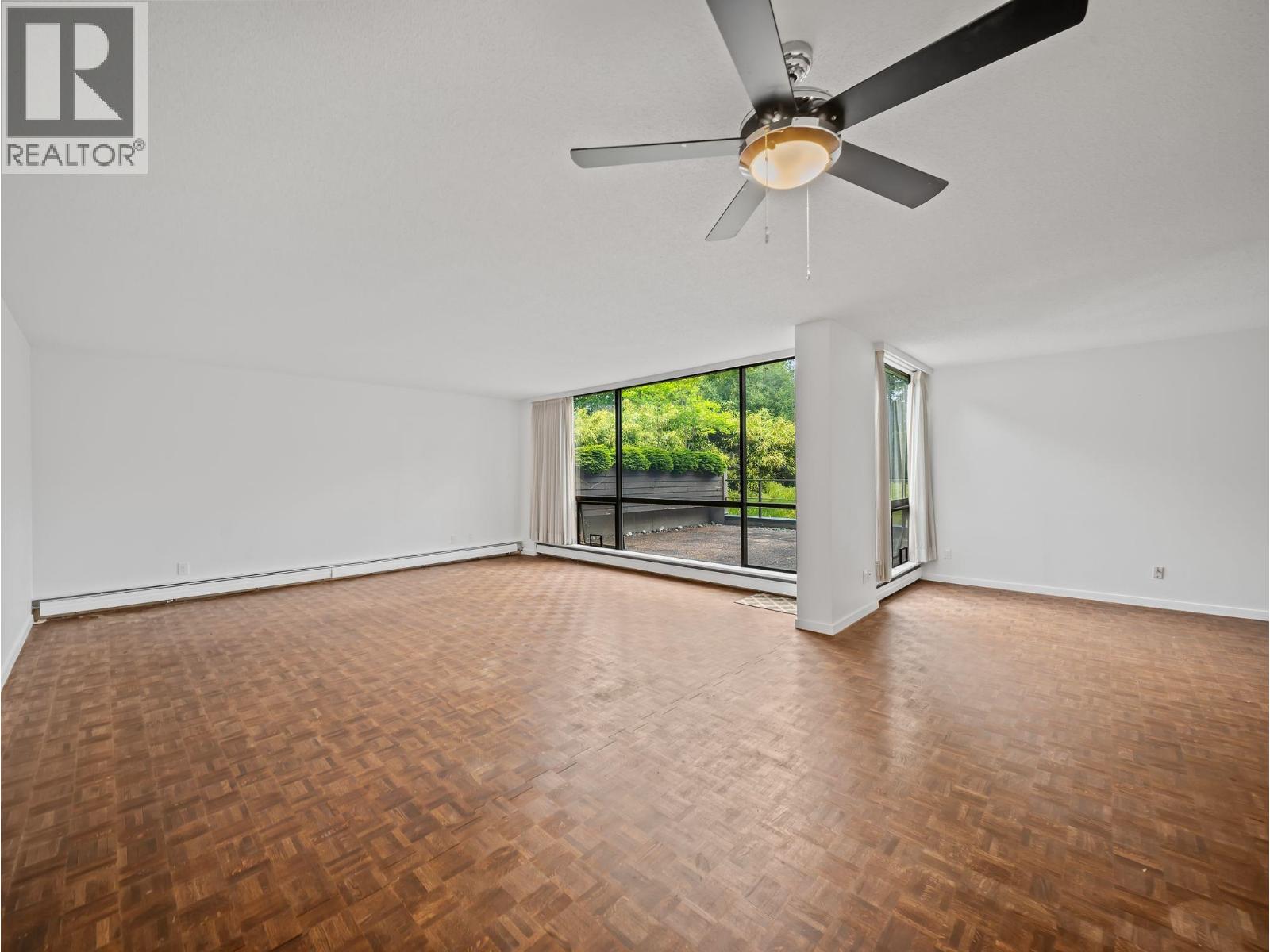 106 4900 Cartier Street Property Photo 3