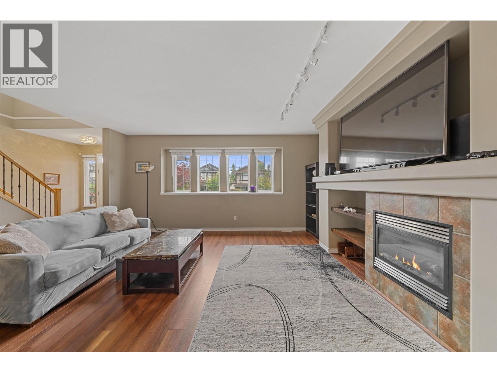 24111 102b Avenue Property Photo 12