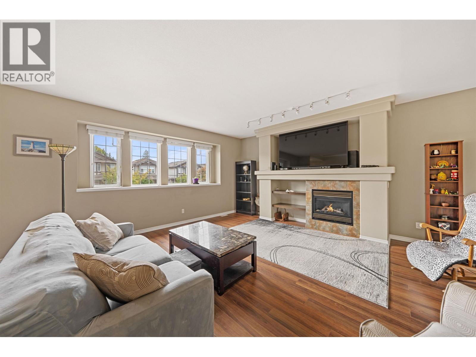 24111 102b Avenue Property Photo 13