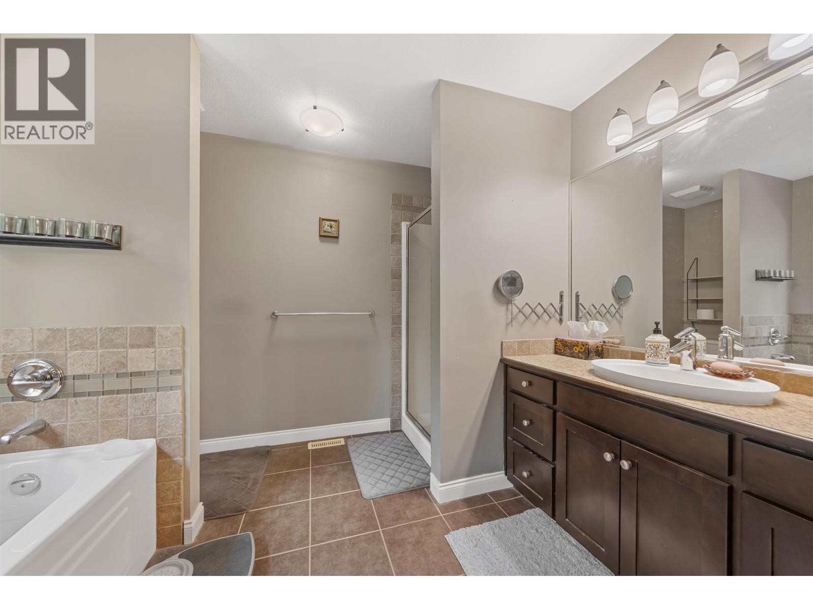 24111 102b Avenue Property Photo 17