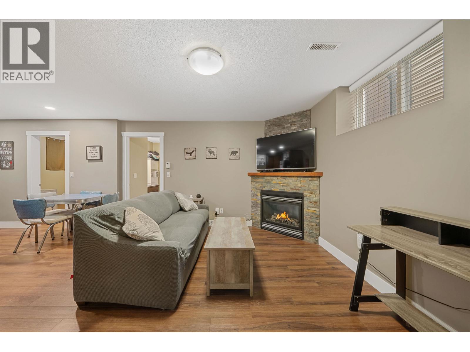24111 102b Avenue Property Photo 24
