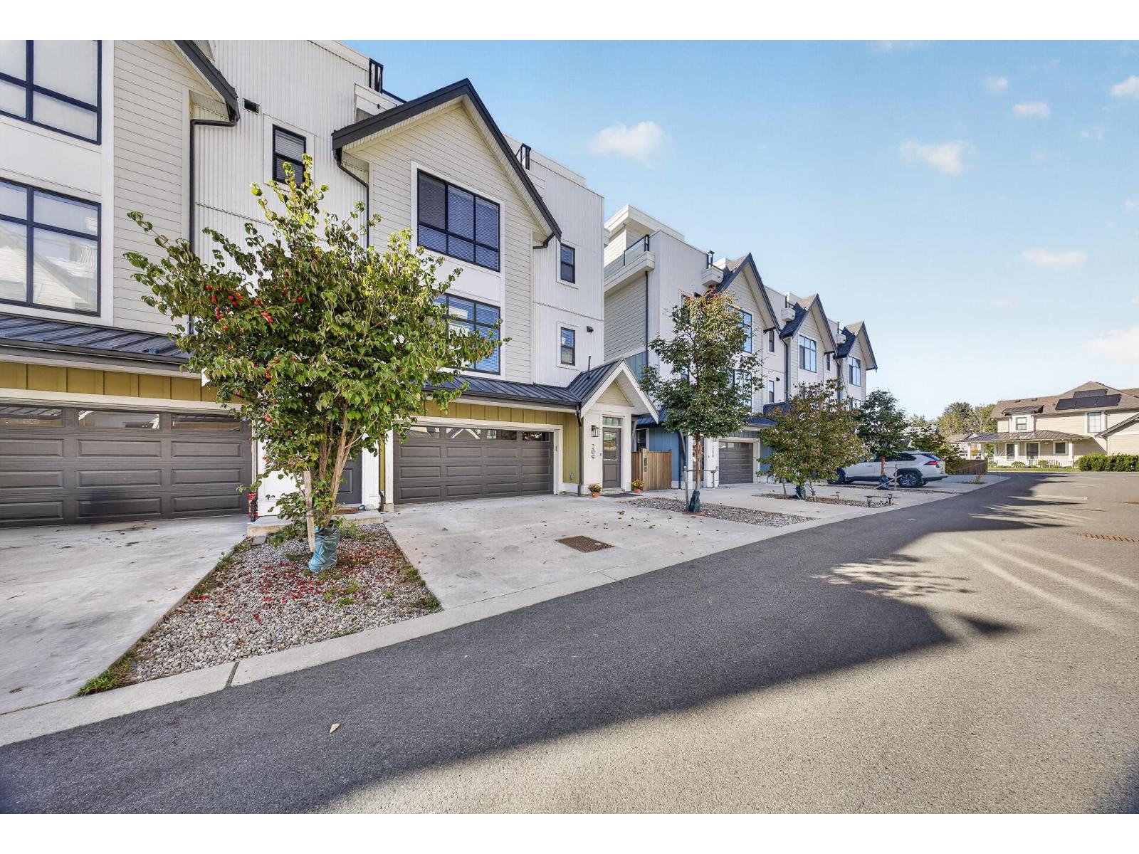 46211 Promontory Road #209 Property Photo 7