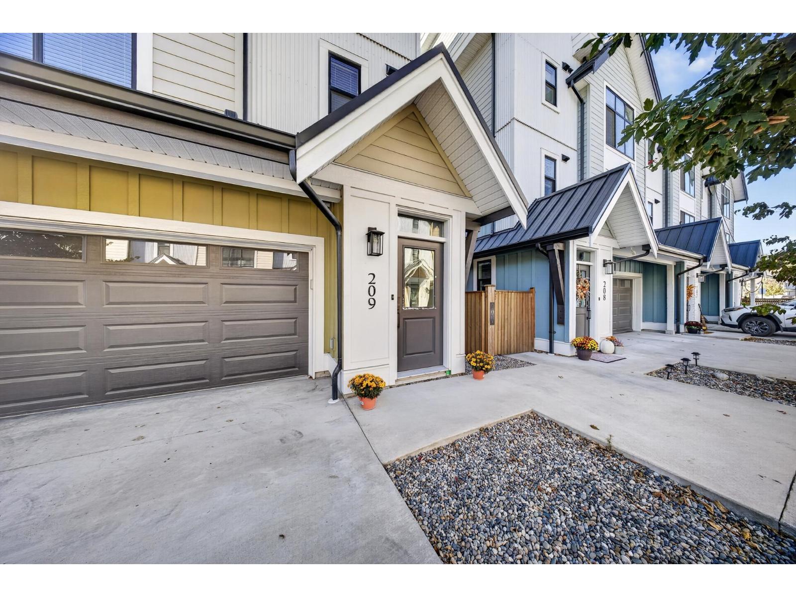 46211 Promontory Road #209 Property Photo 8