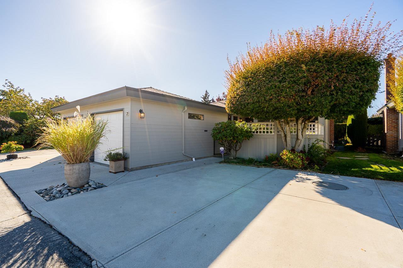 2 14217 18a Avenue Property Photo 9
