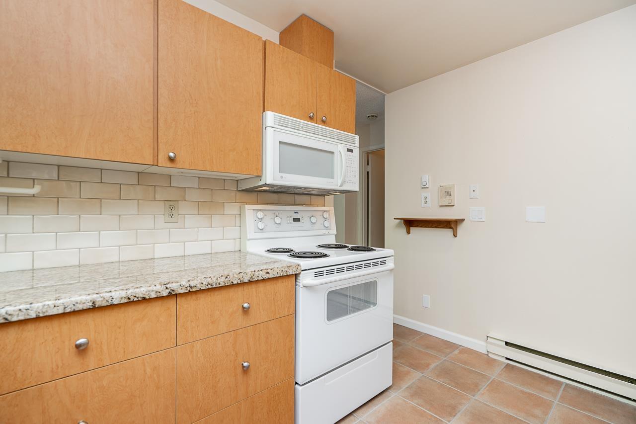 2 14217 18a Avenue Property Photo 25