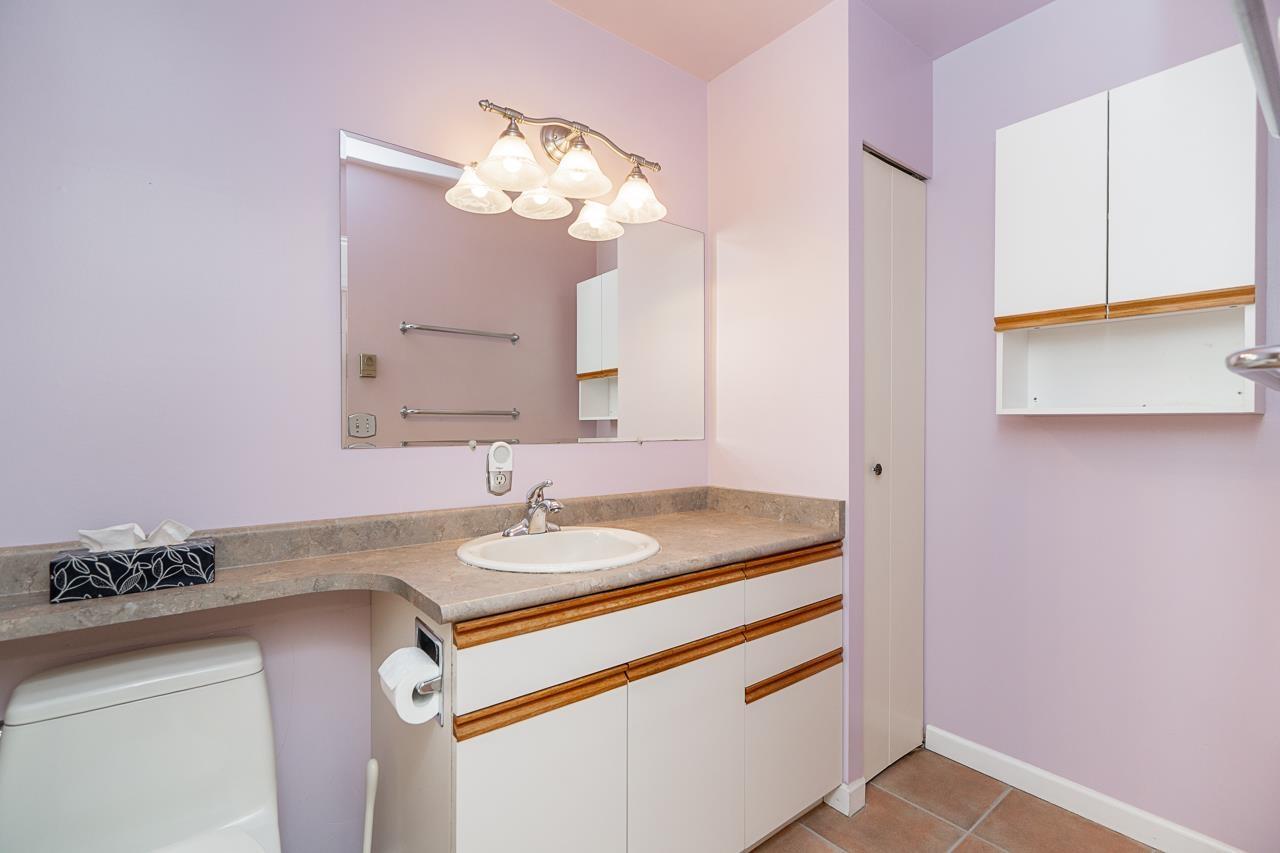 2 14217 18a Avenue Property Photo 28
