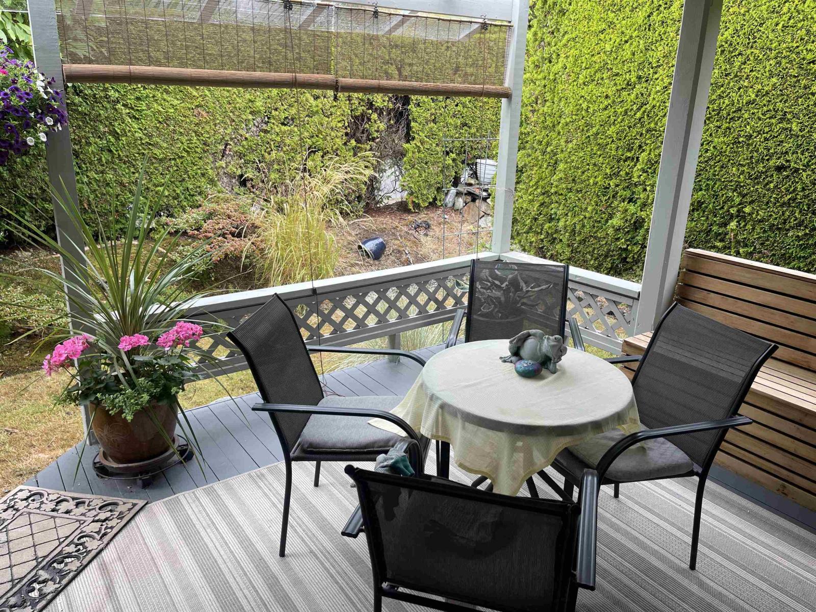 2 14217 18a Avenue Property Photo 32