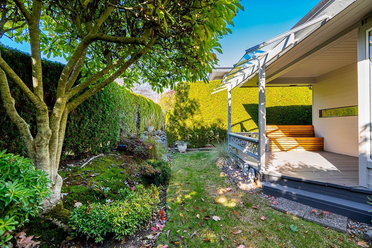 2 14217 18a Avenue Property Photo 35