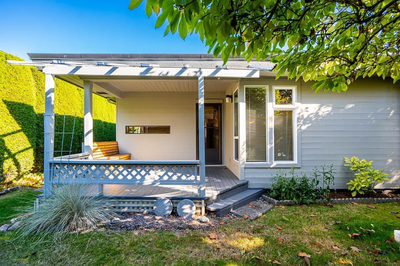 2 14217 18a Avenue Property Photo 36