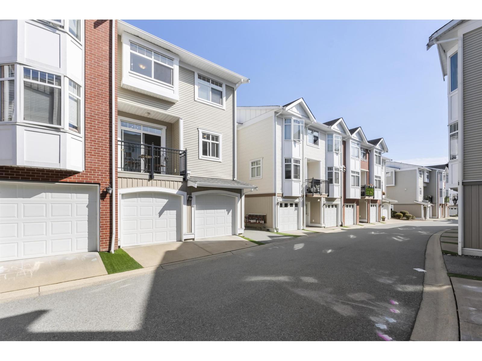 88 19551 66 Avenue Property Photo 1