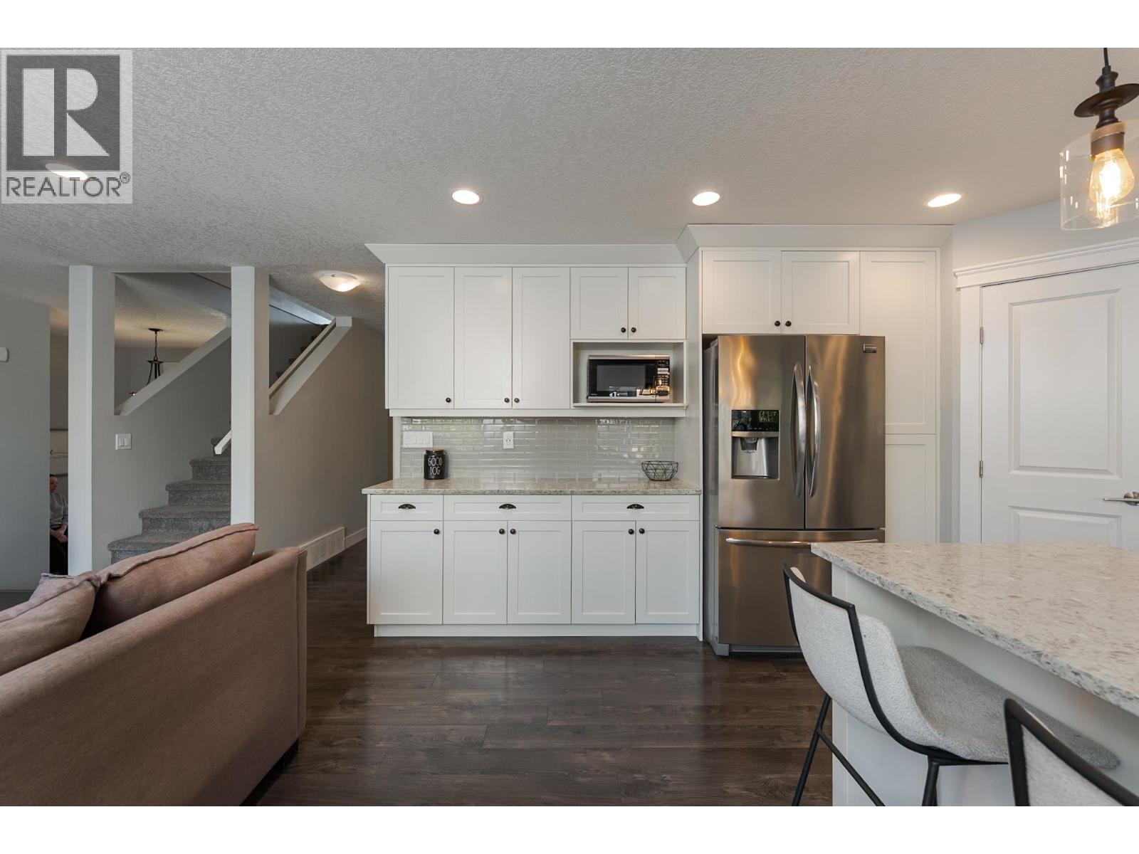 7661 Creekside Way Property Photo 10